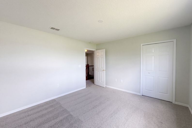 Photo 18 of 31 of 4920 Trinidad Dr, Land O Lakes, FL