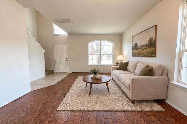 Photo 9 of 22 of 11919 Leaf Oak Dr, Houston, TX