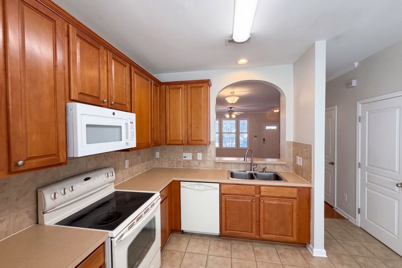 Photo 6 of 17 of 7839 Spungold St, Raleigh, NC