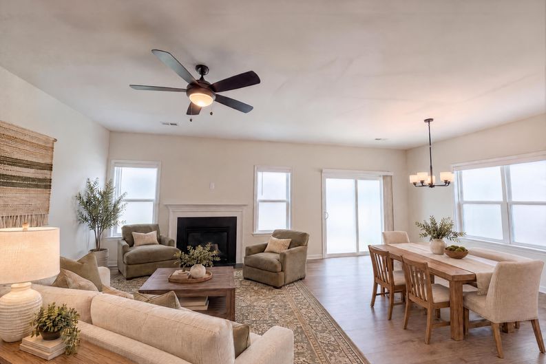 Photo 13 of 37 of 7463 Buckview Ct, Kernersville, NC