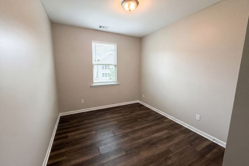 Photo 10 of 23 of 4205 Goosecross Ct, Lilburn, GA