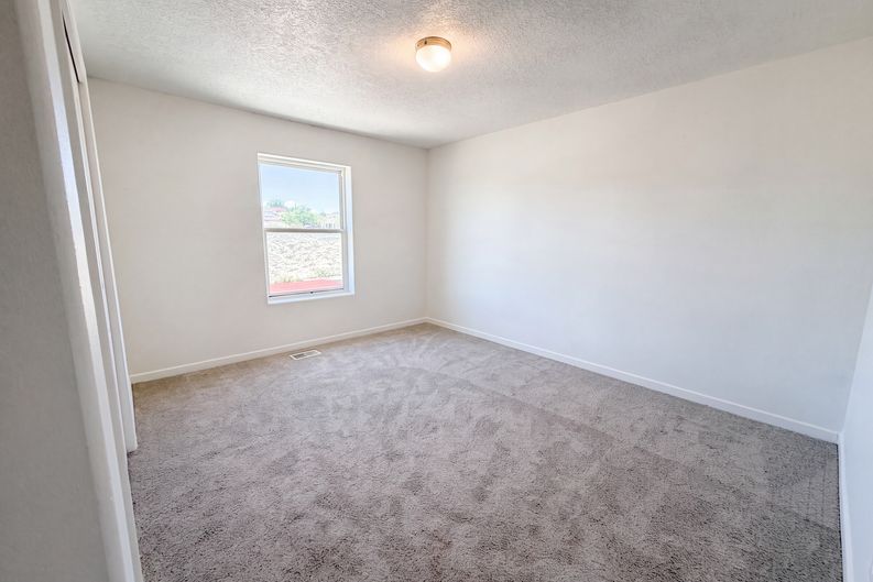 Photo 15 of 22 of 2516 Milagro Ridge Ct NE, Rio Rancho, NM