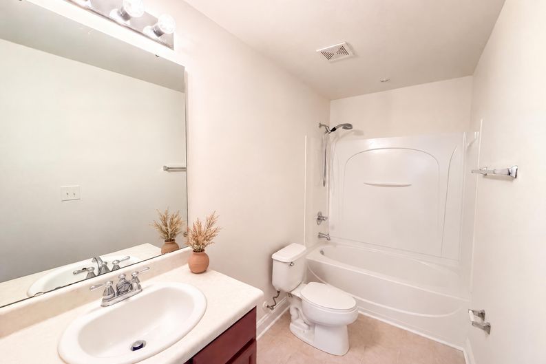 Photo 17 of 25 of 14903 Superior St, Charlotte, NC