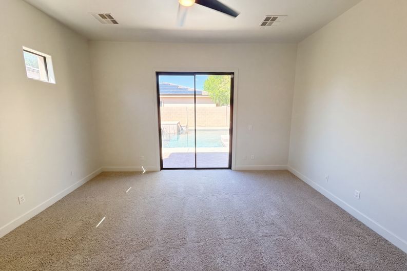 Photo 4 of 23 of 16148 W Glenrosa Ave, Goodyear, AZ