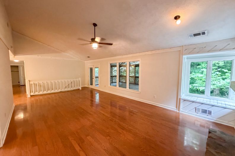 Photo 13 of 53 of 4958 Scotts Creek Trl, Peachtree Corners, GA