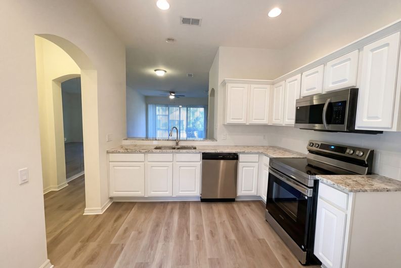 Photo 19 of 26 of 4126 Key Thatch Dr, Tampa, FL