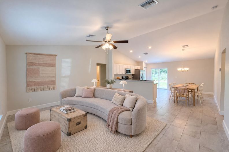 Photo 3 of 14 of 5209 SW 128th Pl, Ocala, FL