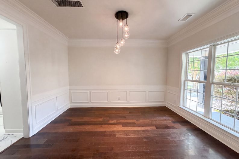 Photo 10 of 23 of 6420 Torrence Trace Dr, Huntersville, NC