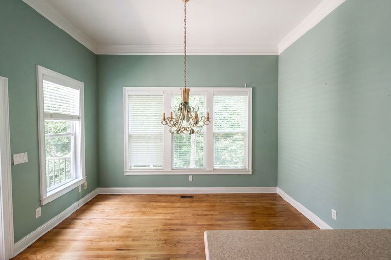 Photo 11 of 32 of 1659 Woodwalk Strm SE, Atlanta, GA