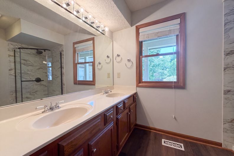 Photo 46 of 51 of 165 Juniper Ave, Westerville, OH