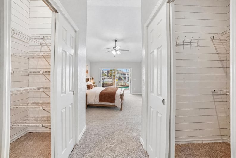Photo 32 of 63 of 5609 Executive Dr, New Port Richey, FL