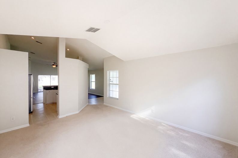 Photo 16 of 34 of 16005 Stags Leap Dr, Lutz, FL
