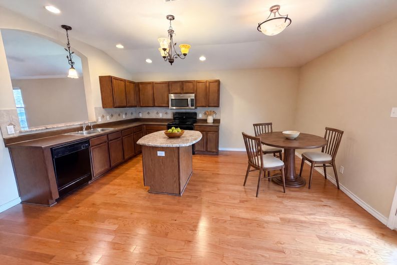 Photo 14 of 16 of 507 Decker Dr, Hutto, TX