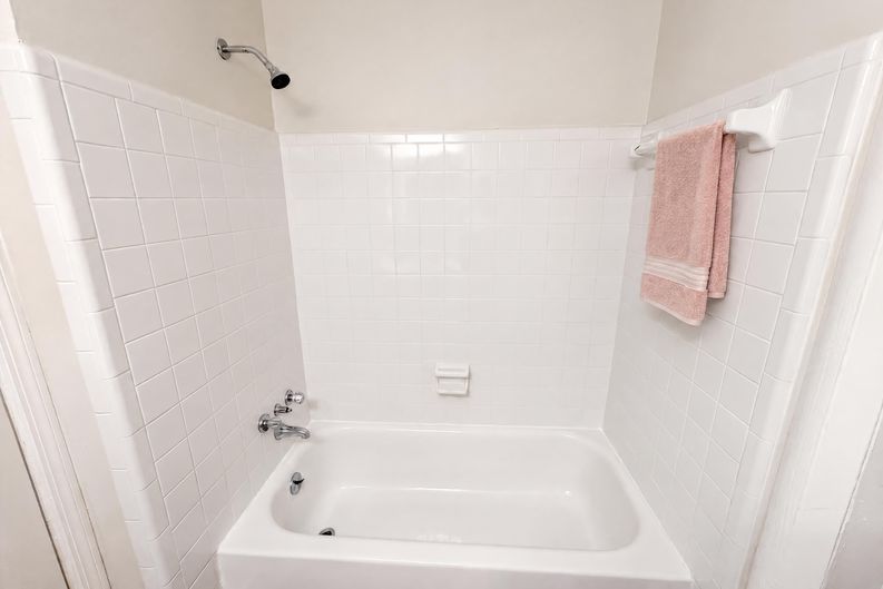Photo 11 of 23 of 1328 Baffin Bay Rd, Columbia, SC
