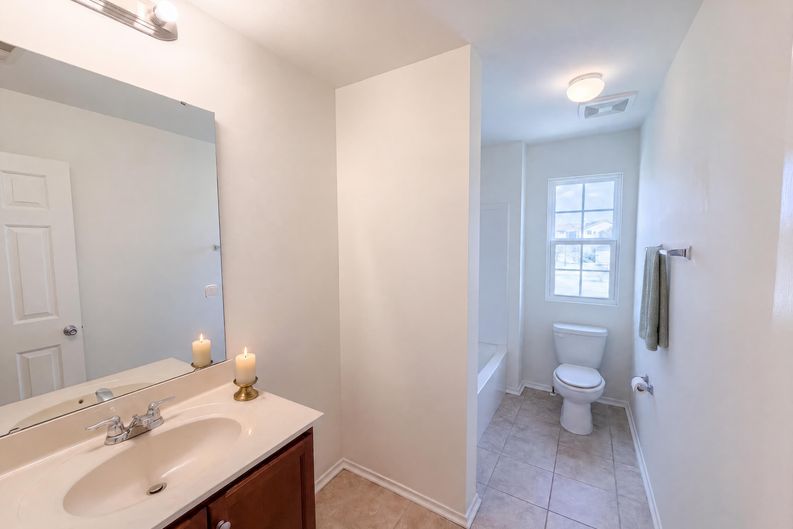 Photo 17 of 35 of 4732 Lonnie Dr, Rolesville, NC
