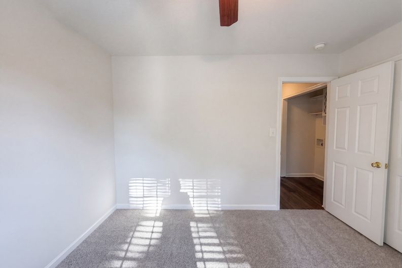 Photo 9 of 19 of 3888 Courtland Cir, Thomasville, NC