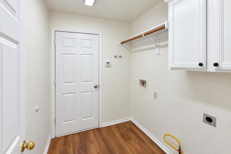 Photo 15 of 18 of 9911 Max Ln, Frisco, TX