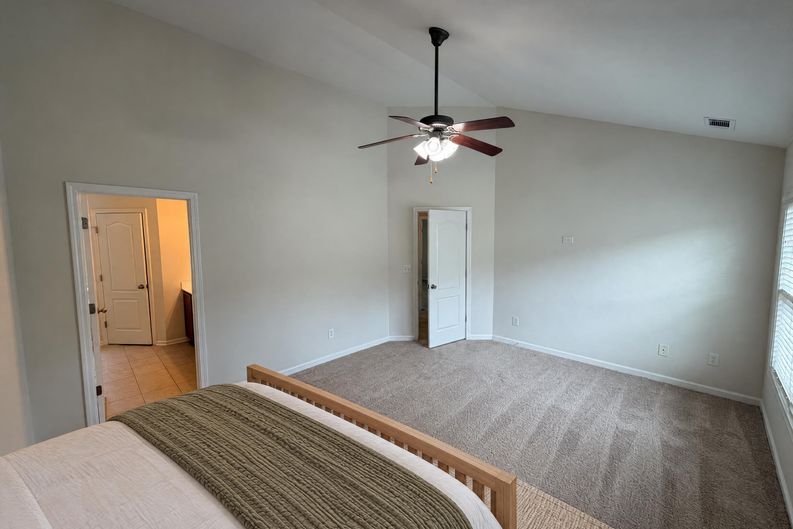 Photo 24 of 39 of 9518 Rushmore Cir, Braselton, GA