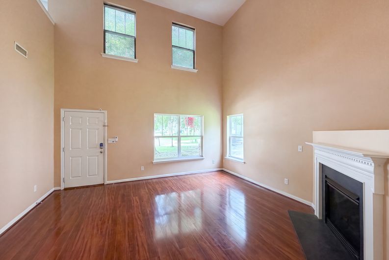Photo 6 of 16 of 3712 Mayfair Mill Dr, Raleigh, NC
