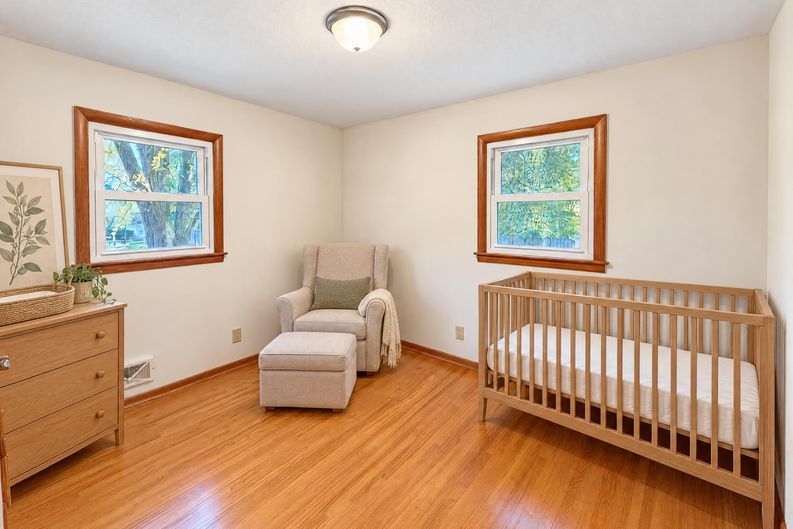 Photo 8 of 20 of 6679 Arthur St NE, Fridley, MN