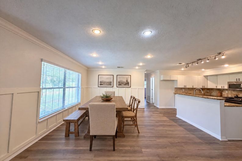 Photo 18 of 34 of 2805 105th St E, Palmetto, FL