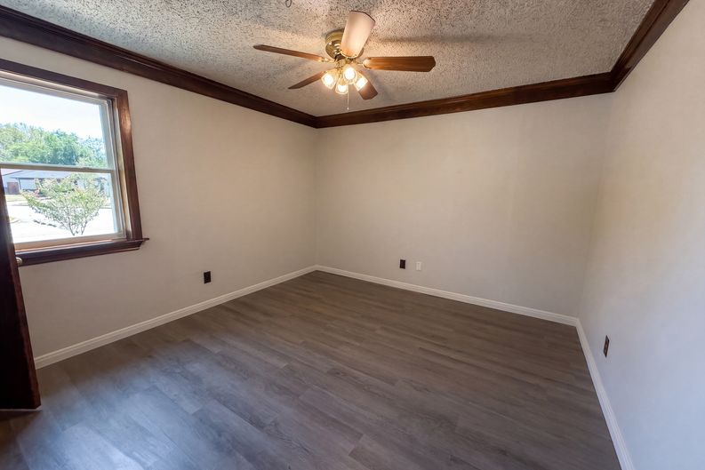 Photo 15 of 18 of 4017 Ambassador Way, Balch Springs, TX