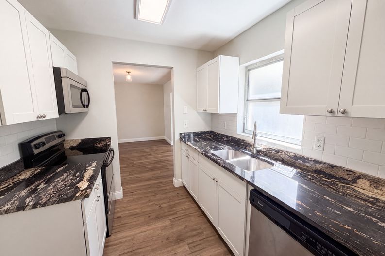 Photo 7 of 20 of 5064 Bromley Ave, Spring Hill, FL
