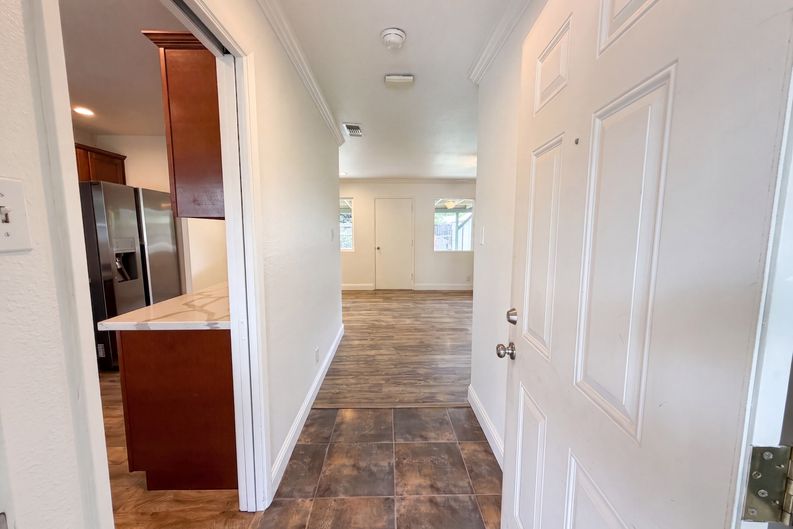 Photo 21 of 27 of 6809 Weddigen Way, North Highlands, CA