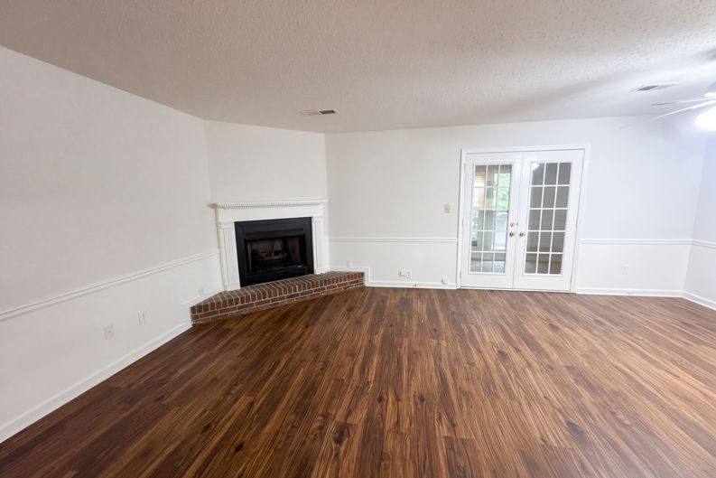 Photo 3 of 46 of 5997 Wintergreen Rd, Norcross, GA