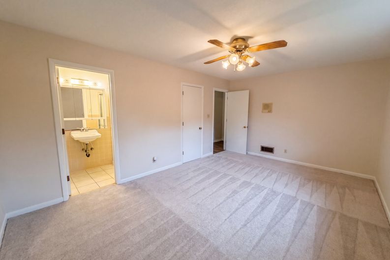 Photo 13 of 16 of 128 Greenview Dr, Kannapolis, NC