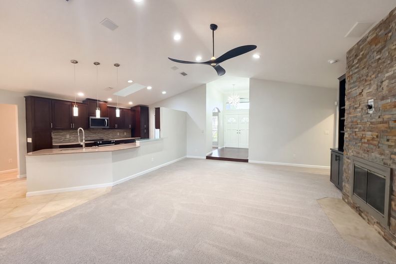 Photo 8 of 30 of 455 Longmeadow Ln, Longwood, FL
