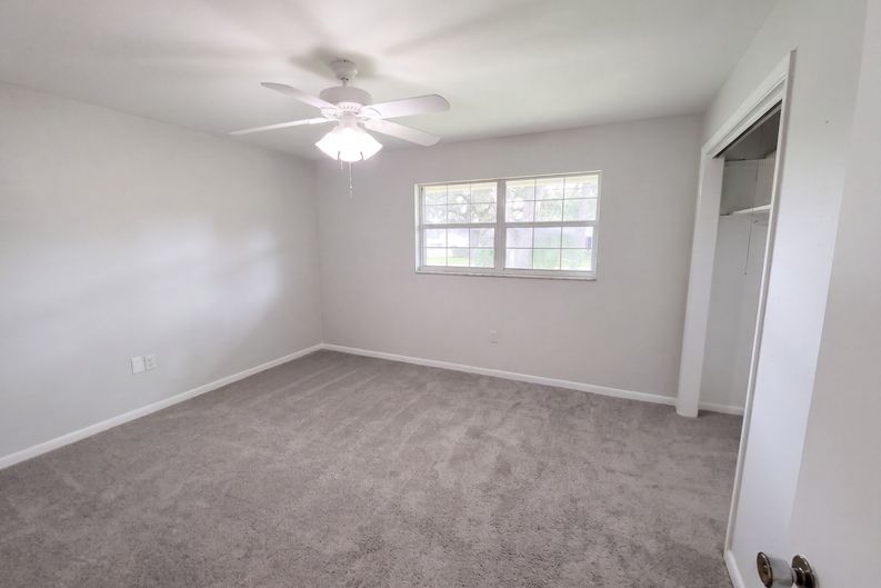 Photo 17 of 28 of 1310 SE 38th Ct, Ocala, FL