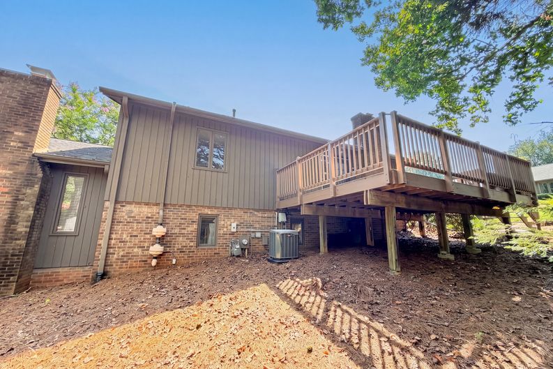 Photo 5 of 22 of 200 Ridgelea Ct, Winston Salem, NC