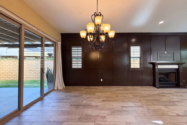 Photo 8 of 37 of 627 E Orange Blossom Way, Azusa, CA