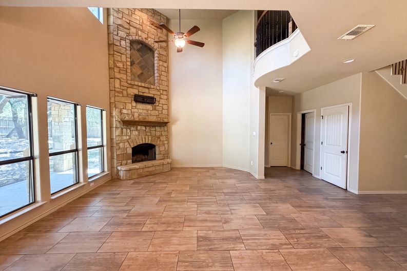Photo 7 of 20 of 1305 Rocky Ridge Trl, Harker Heights, TX