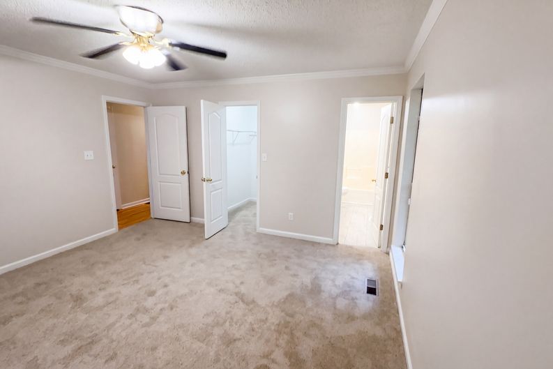 Photo 4 of 33 of 1253 4th Way, Pleasant Grove, AL
