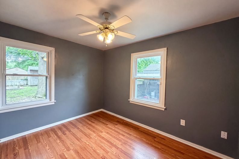 Photo 17 of 21 of 1607 N 17th St, Belleville, IL