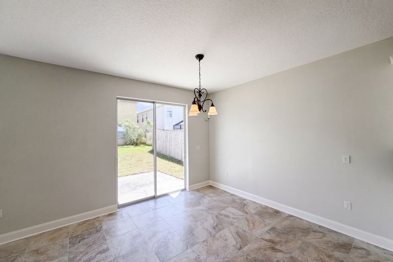 Photo 11 of 40 of 17534 Balmaha Dr, Land O Lakes, FL