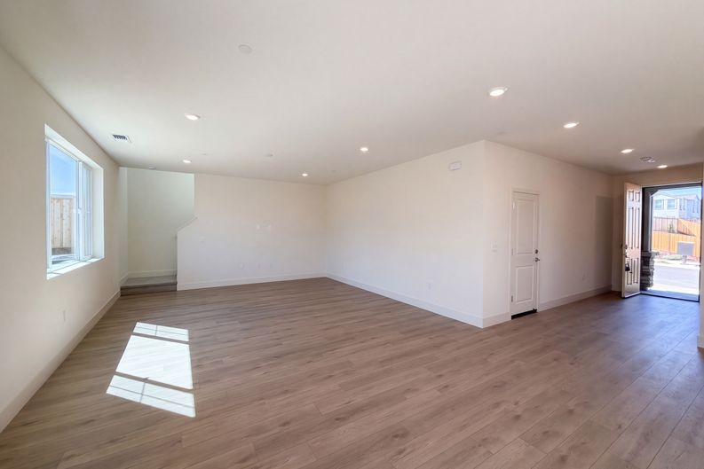 Photo 6 of 15 of 5440 Ironwood Ave, Tracy, CA