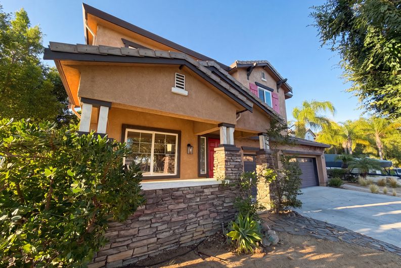 Photo 26 of 31 of 22017 Sunrise View Pl, Santa Clarita, CA