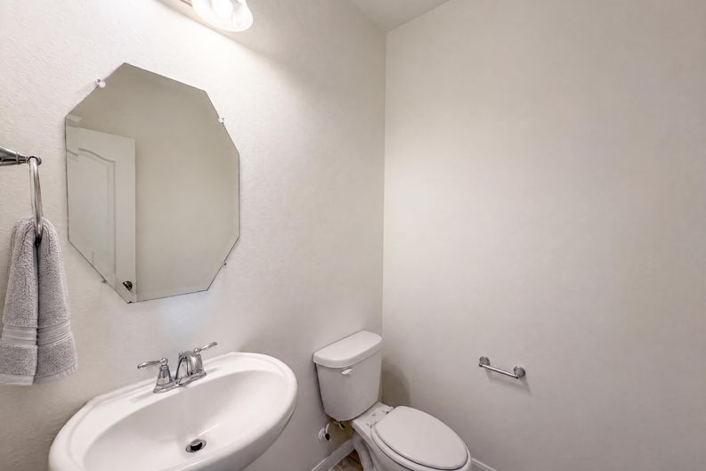 Photo 16 of 28 of 19607 Pecos Bend Ct, Cypress, TX