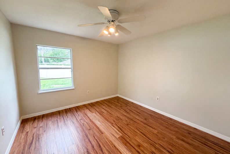 Photo 8 of 20 of 546 Penns Neck Dr, Deland, FL