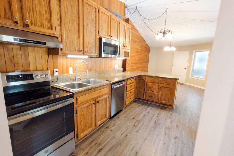 Photo 12 of 33 of 56992 Fawn Ln, Bend, OR