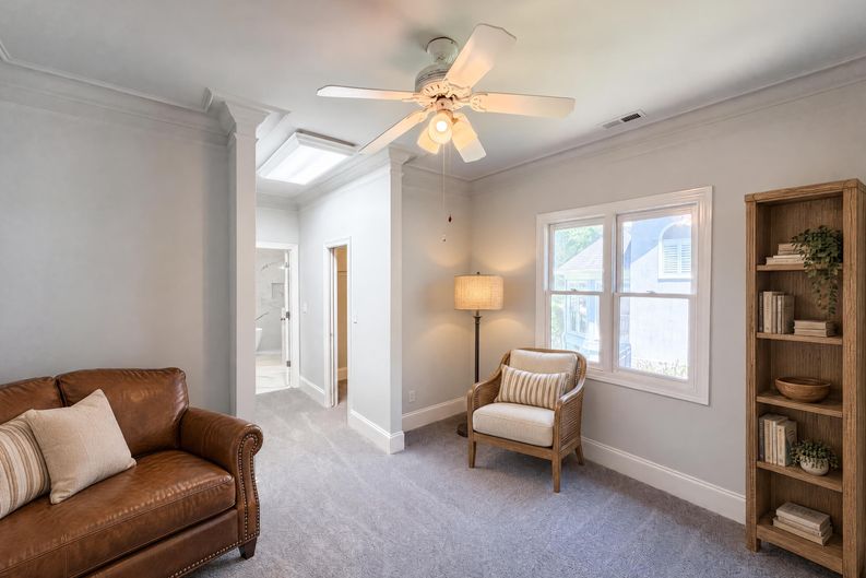 Photo 11 of 21 of 5309 Lancelot Dr, Charlotte, NC