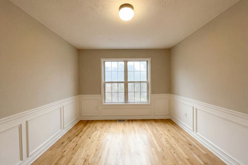 Photo 13 of 35 of 2859 Savannah Walk Ln, Suwanee, GA