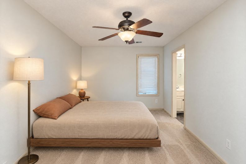 Photo 17 of 34 of 4509 NE Ridgeline Cir, Lees Summit, MO