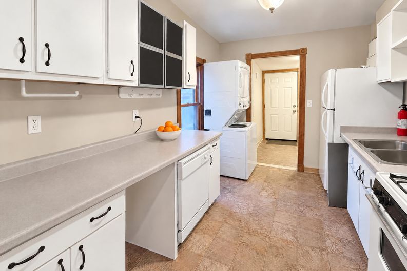 Photo 6 of 18 of 5533 32nd Ave S, Minneapolis, MN