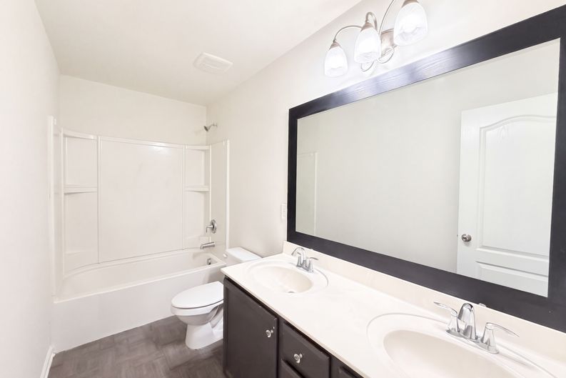 Photo 18 of 26 of 7230 Kinley Commons Ln, Charlotte, NC