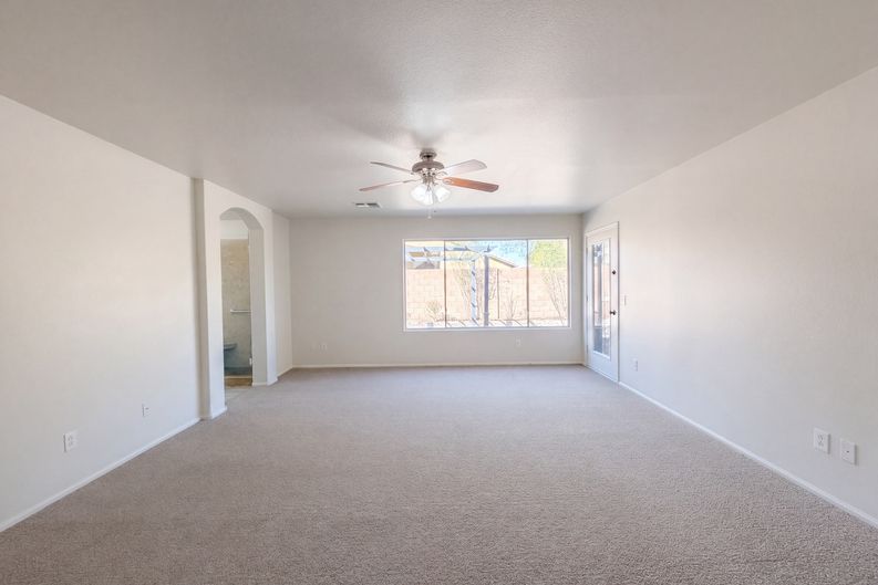 Photo 6 of 36 of 16630 W Pierce St, Goodyear, AZ