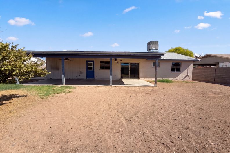 Photo 5 of 27 of 1413 W Behrend Dr, Phoenix, AZ